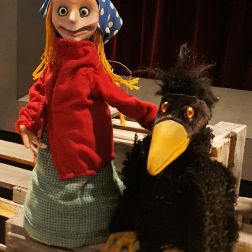 Die kleine Hexe - Figurentheater Fiesemadände im Kiju-theater.de